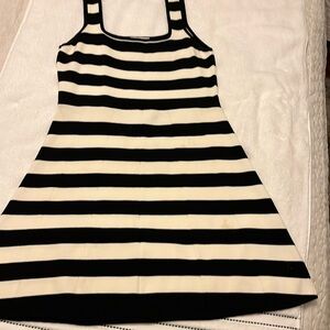 The Black and cream super cute dress 🖤